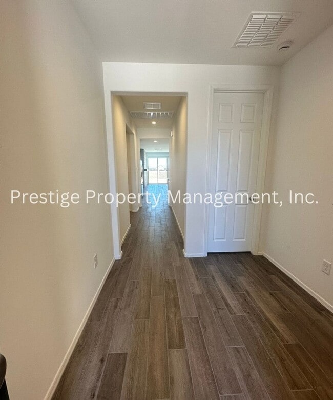 Building Photo - You Have To See The Beautiful 4/2 New Buil...