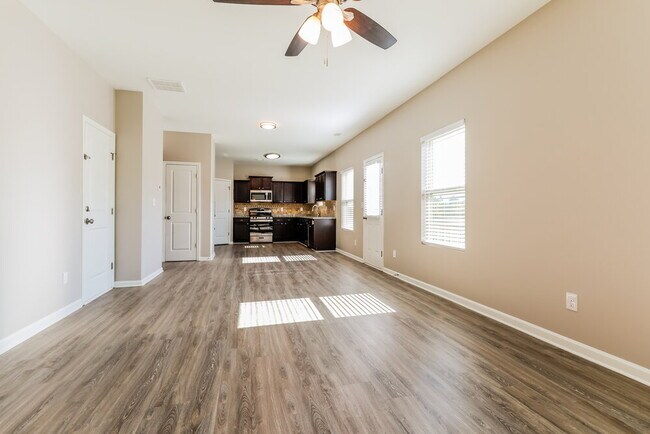 Foto del edificio - 422 Renown Ct