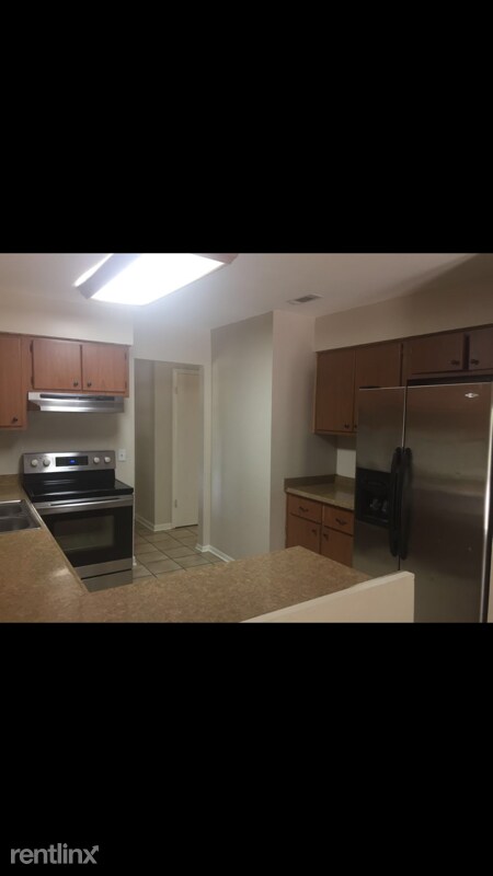 Building Photo - 3 br, 2 bath House - 5212 NW 8th Ave