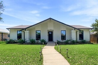 Building Photo - 1820 Castille Dr