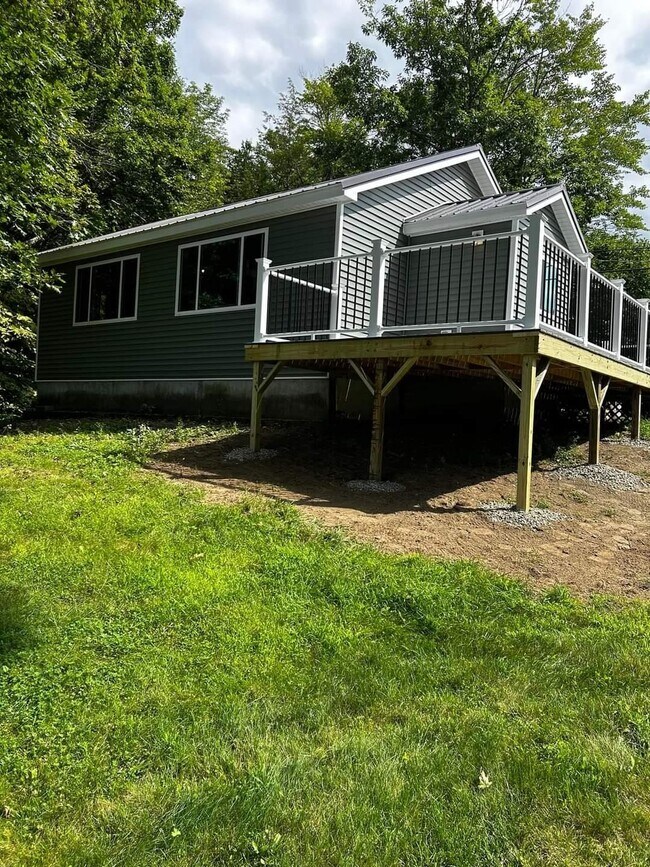Foto del edificio - 172 Pinkhams Cove Rd