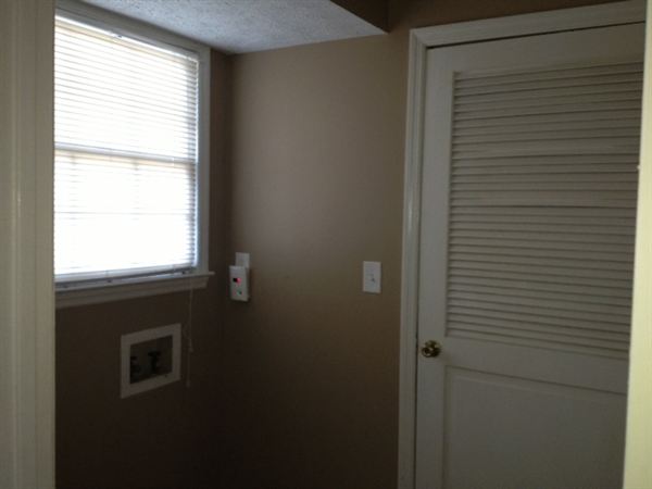 Building Photo - 5207 Chattahoochee St