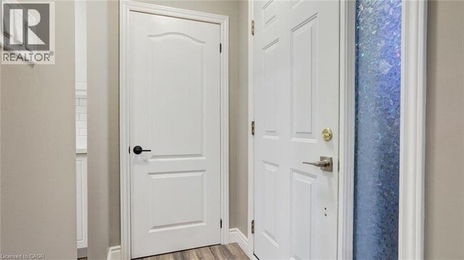 Building Photo - 55 Silver Aspen Crescent