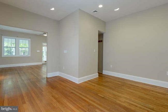 Dining room - 406 Delafield Pl NW