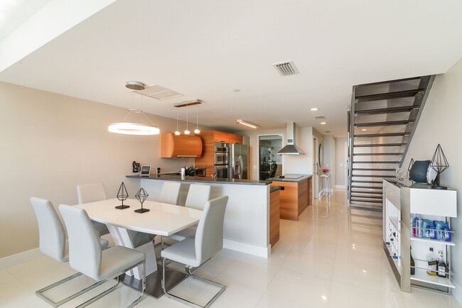 Foto del edificio - 2950 NE 188th St