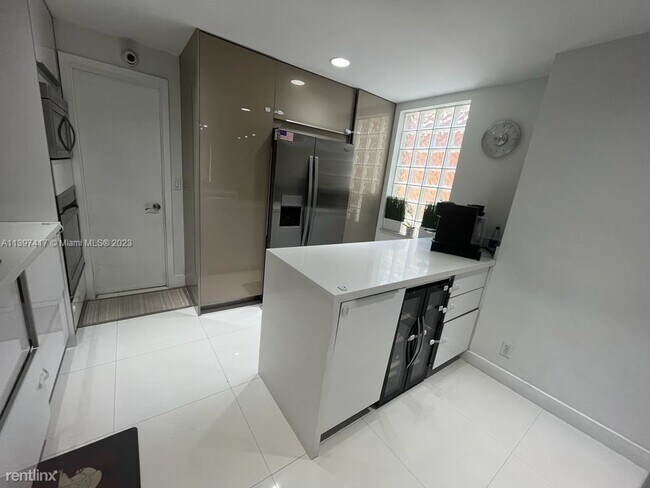 Building Photo - 3 br, 2.5 bath House - 1380 Coronado Rd