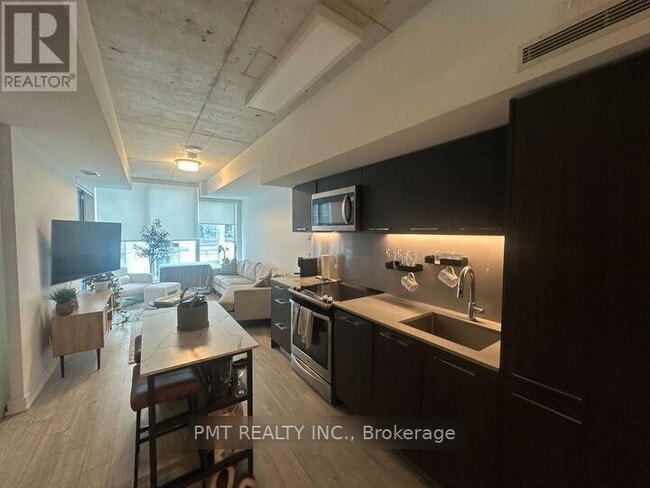 Building Photo - 30 Baseball Pl