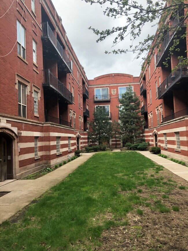 Foto del edificio - 5148 S King Dr