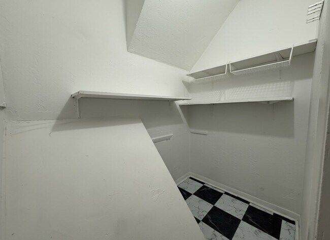 Photo - 7332 Ruskin Rd Apartment