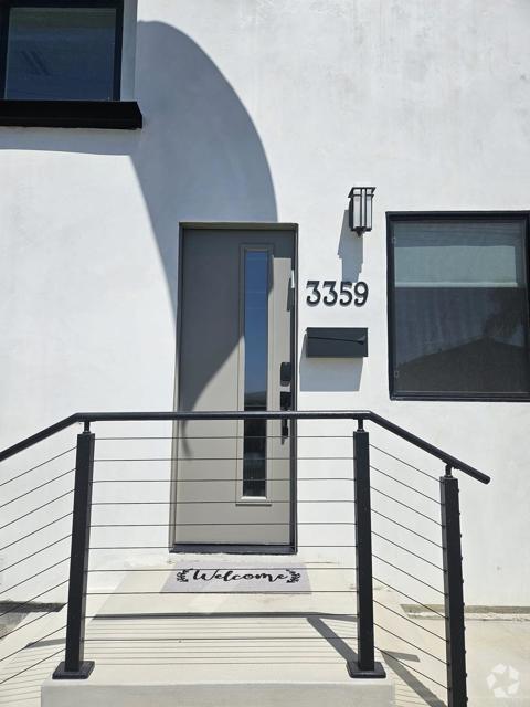 Building Photo - 3359 McGraw St