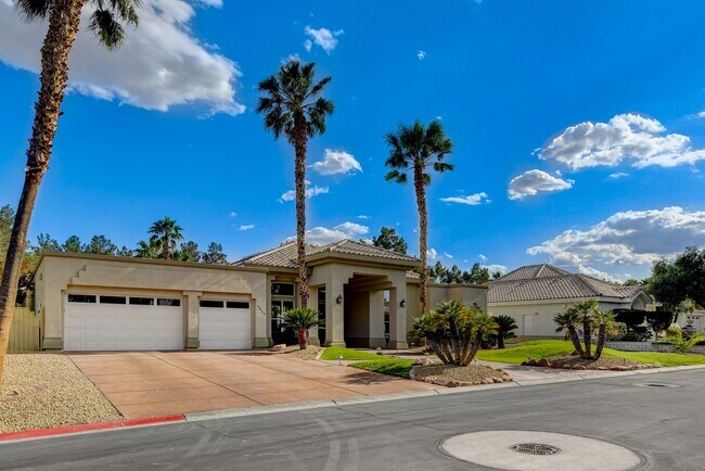 Building Photo - 7417 Doe Ave