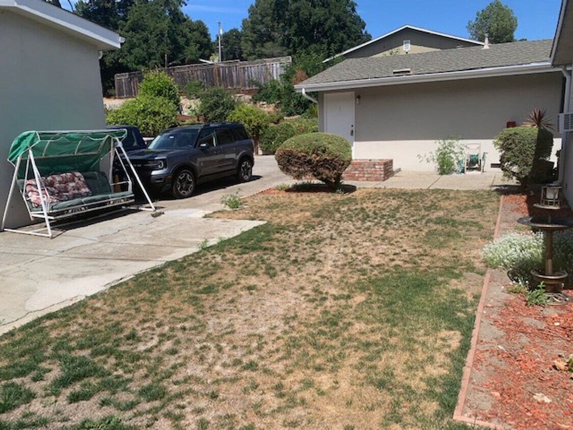 17 Tramell Way Unit 1, Scotts Valley, CA 95066 Room for Rent in