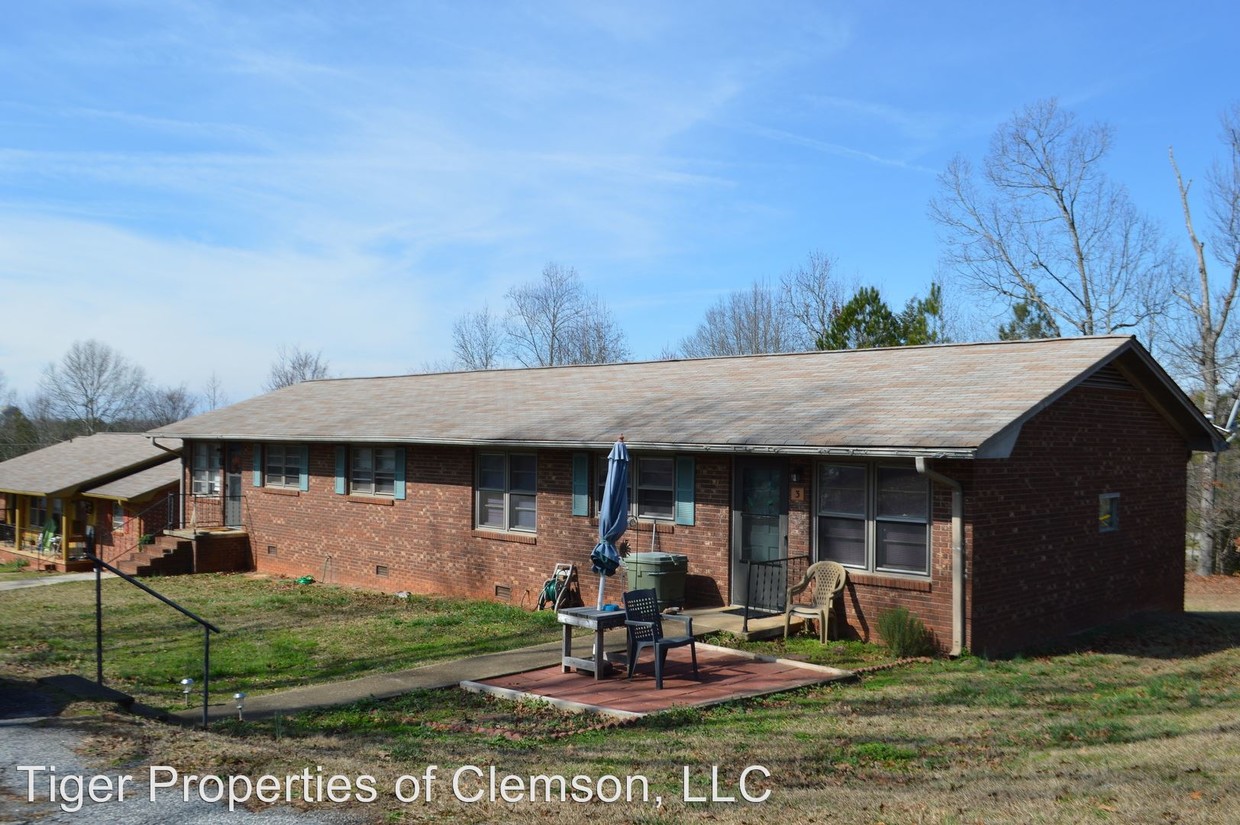Primary Photo - 2 br, 1 bath House - 3 Dove Circle