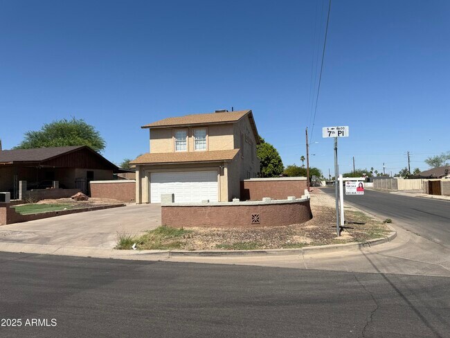 Building Photo - 8602 S 7th Pl