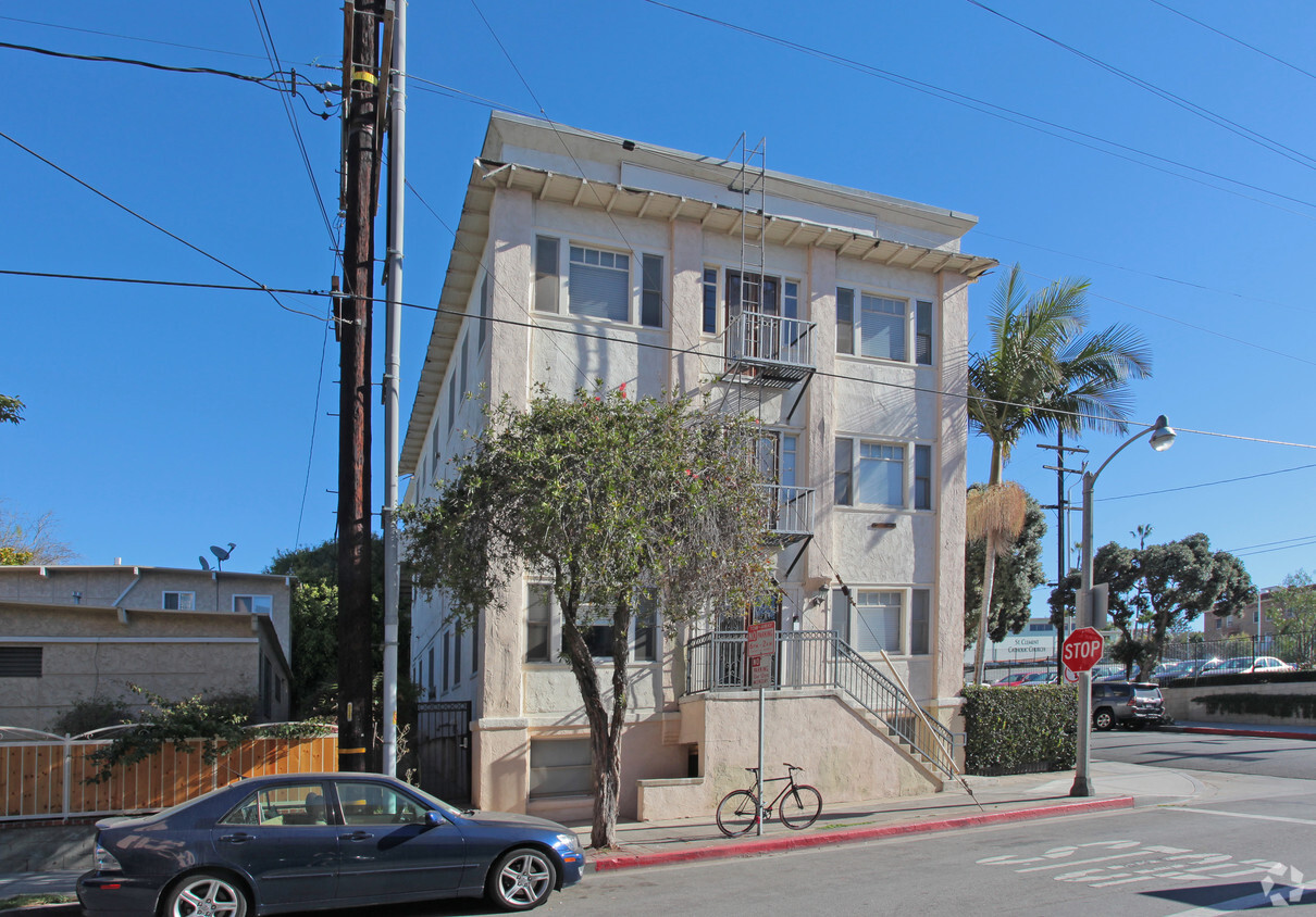 Building Photo - 3025 2nd St