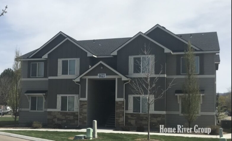 Foto principal - 6772 W Irving St