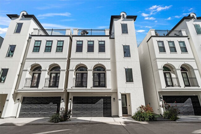 Foto del edificio - 3319 Beverly Frst Dr