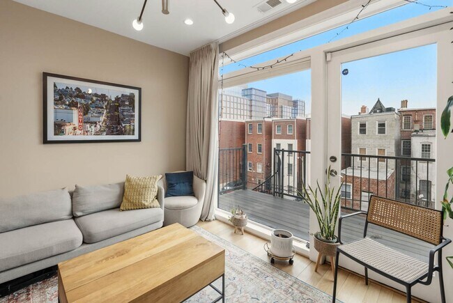 Foto del edificio - Mt Vernon Square Penthouse Condo