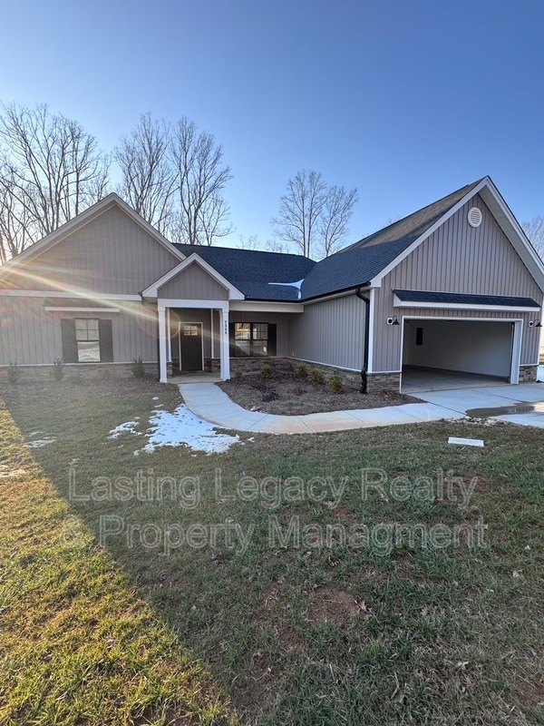 Building Photo - 2566 NC-801