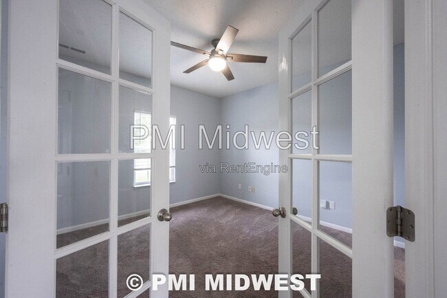 Foto del edificio - 8171 Brookville Wy