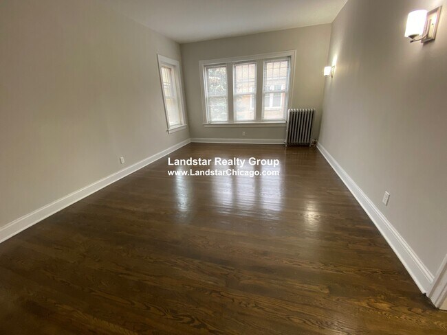 Foto del edificio - 732 Reba Pl