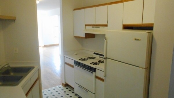 Foto del edificio - 1367 W Sunnyside Ave
