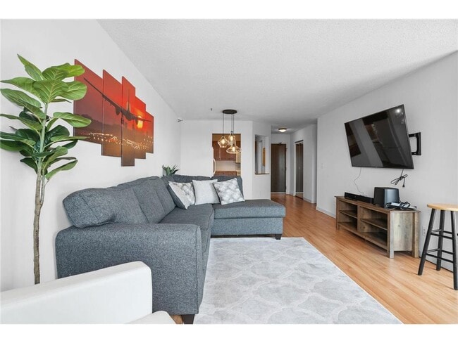 Foto del edificio - 78 10th St E