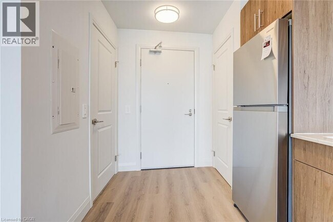 Building Photo - 1333 Weber St E