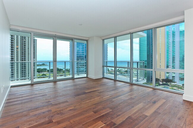 Foto del edificio - Convenient Luxury Living!! WELCOME TO WAIHONUA!!