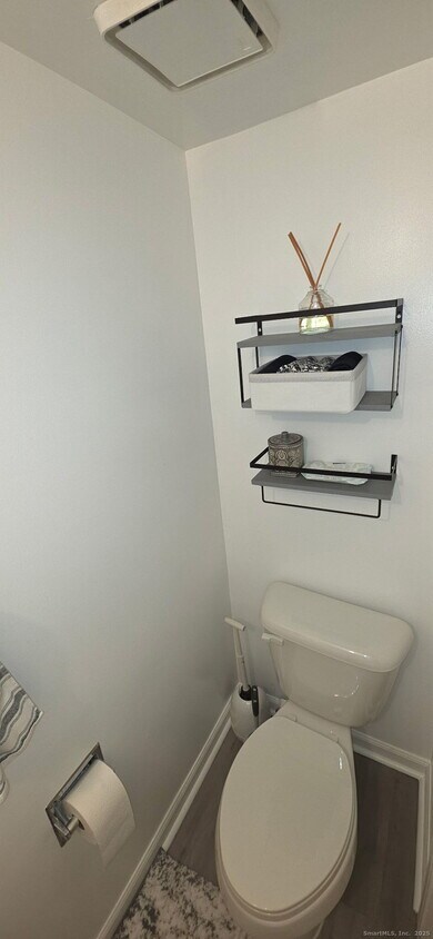 Foto del edificio - 97 Highland Rd