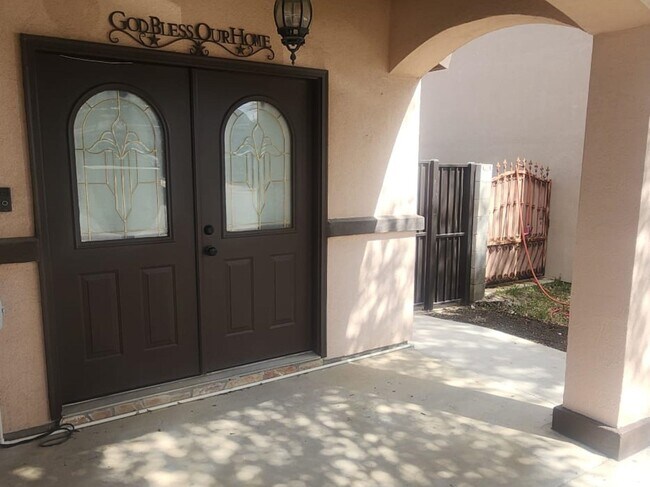 Foto del edificio - 1021 Savannah Loop