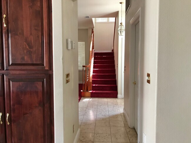 Foto del edificio - 3313 Kee Ln