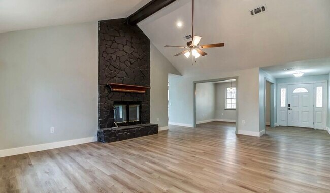 Foto del edificio - 12522 Wolf River Rd