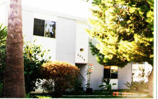 Primary Photo - 2210 Montgomery Ave