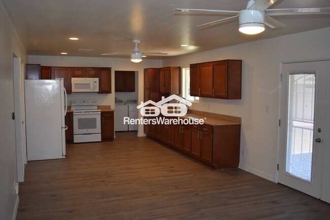 Building Photo - 7702 N 38th Ave