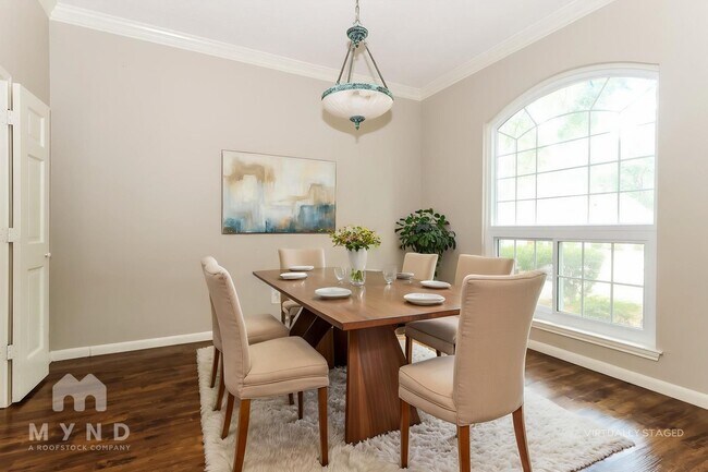 Foto del edificio - 16915 Misty Creek Dr