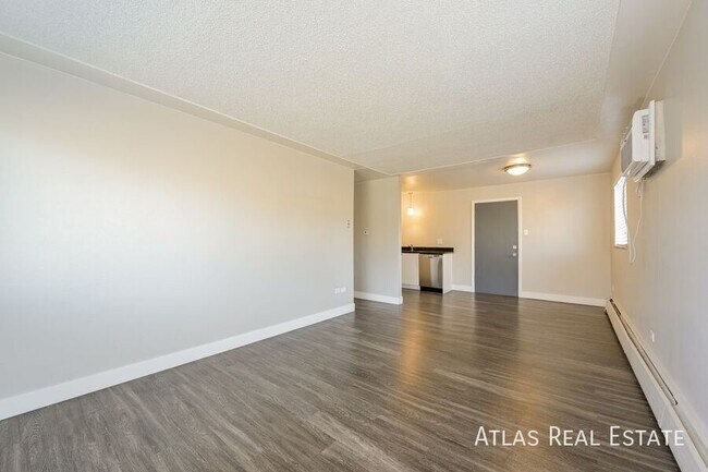Building Photo - 3150 N Harlan St