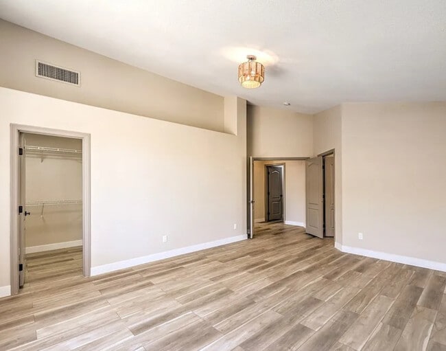 Building Photo - 3162 Alston Dr