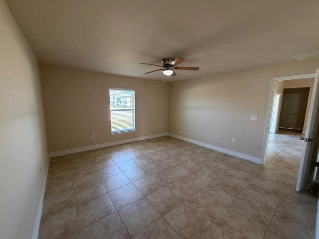 Building Photo - 3116 37th St SW