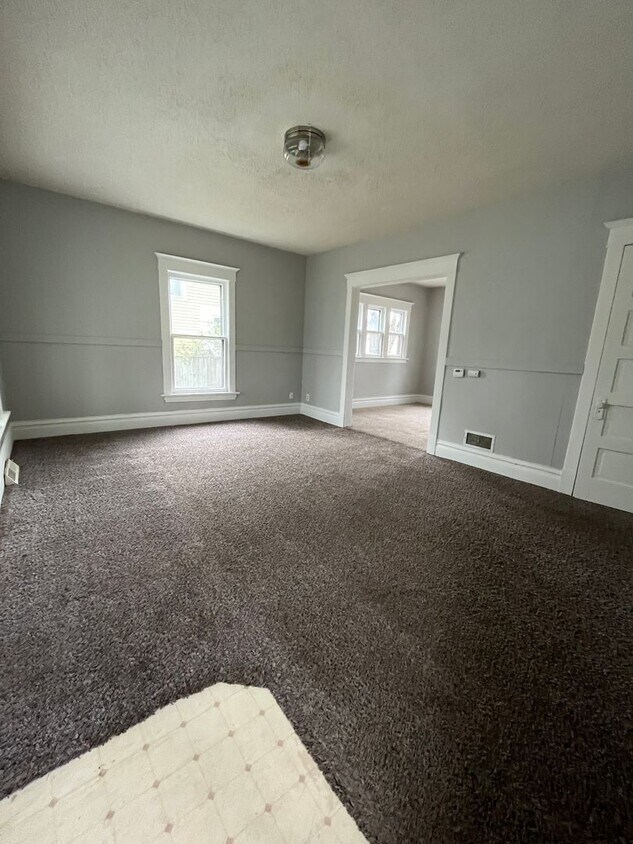 Primary Photo - 3 Bed 1 Bath House