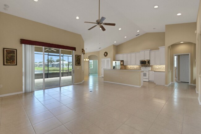 Foto del edificio - 6415 67th St E