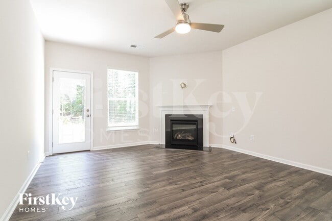 Foto del edificio - 406 Ashborne Ln