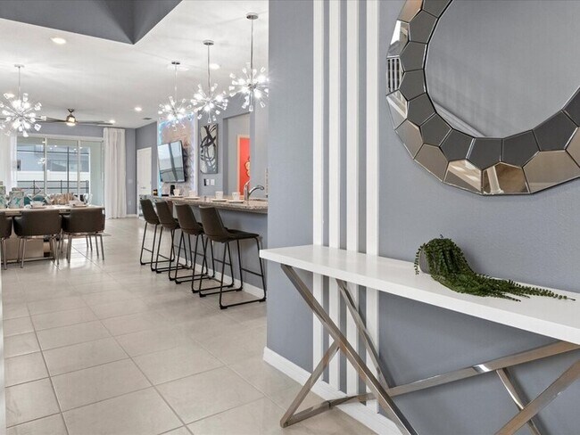 Foto del edificio - 2221LC  Dazzling Windsor Island 7BR Villa/...