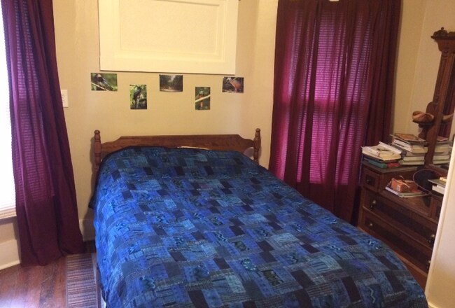 Foto del edificio - 1006 N Aurora St