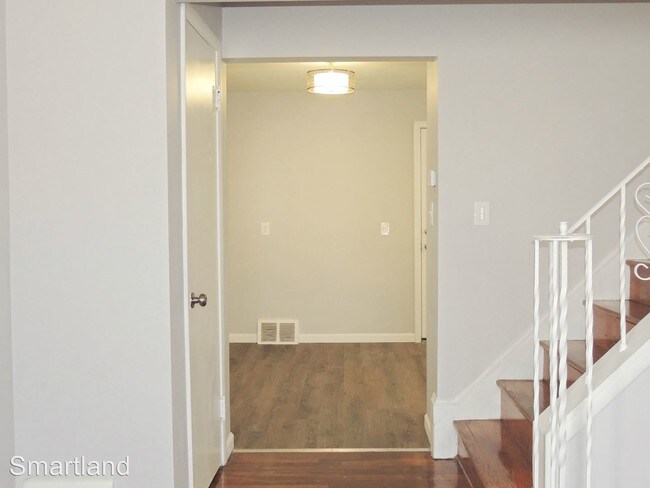 Foto del edificio - 710 E 222nd St