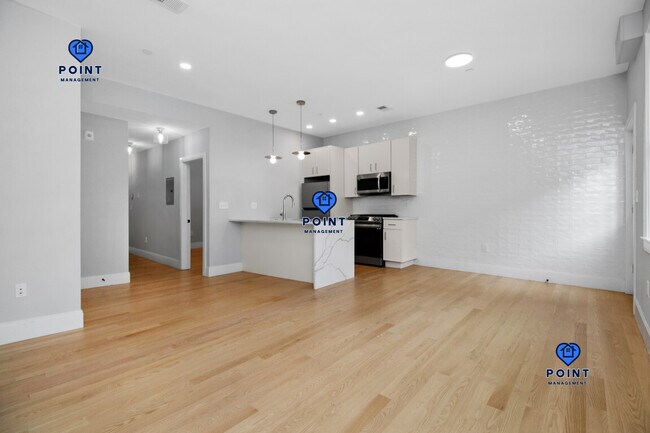Building Photo - 226-228 Princeton St. Unit 2