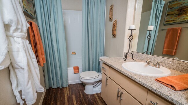 Foto del edificio - z-121625-Indigo Creek