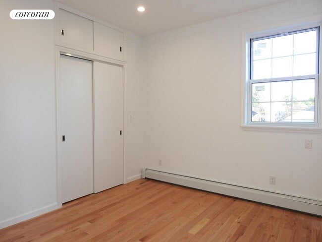 Building Photo - 577 77th St