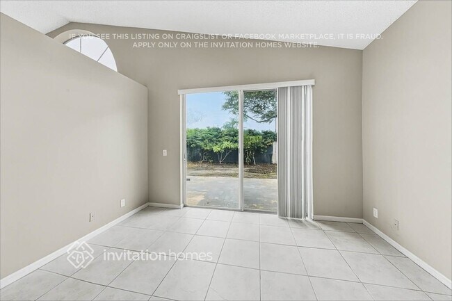 Foto del edificio - 7704 Thornlee Dr
