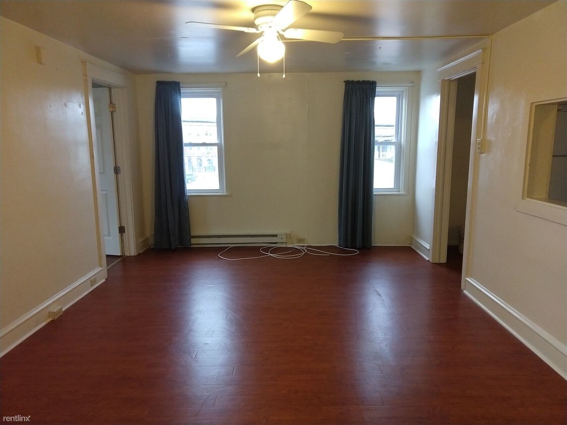 25 N Cherry Alley Unit 201, Elizabethtown, PA 17022 Room for Rent